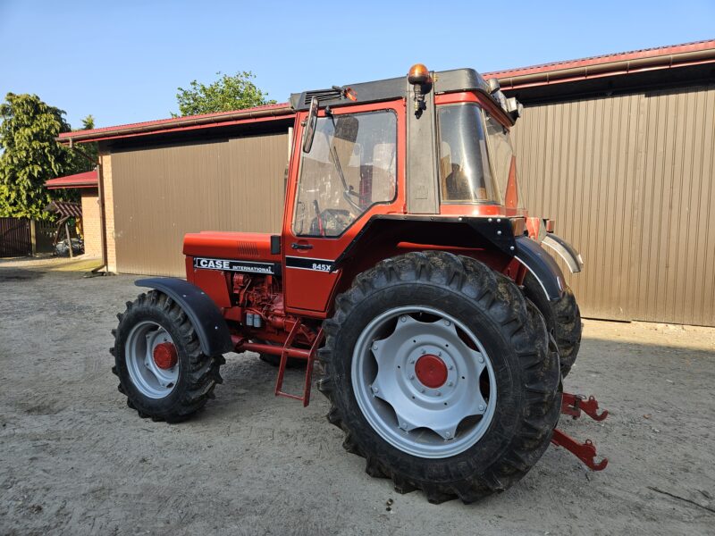 Case international 845xl