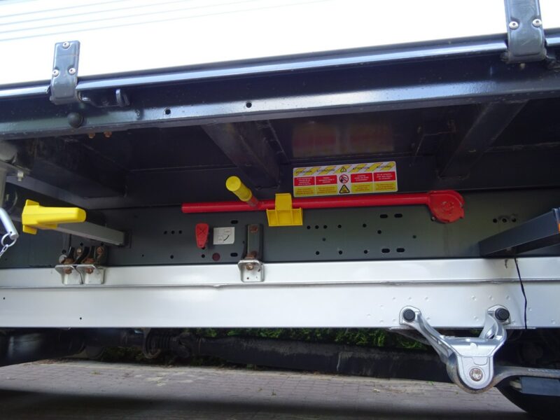 Volkswagen CRAFTER 2.0TDI 163KM 3 stronna wywrotka aluminiowa, 3 osobowa Volkswagen Crafter 2,0 TDI 163 km 3 stronna wywrotka Sprowadzona