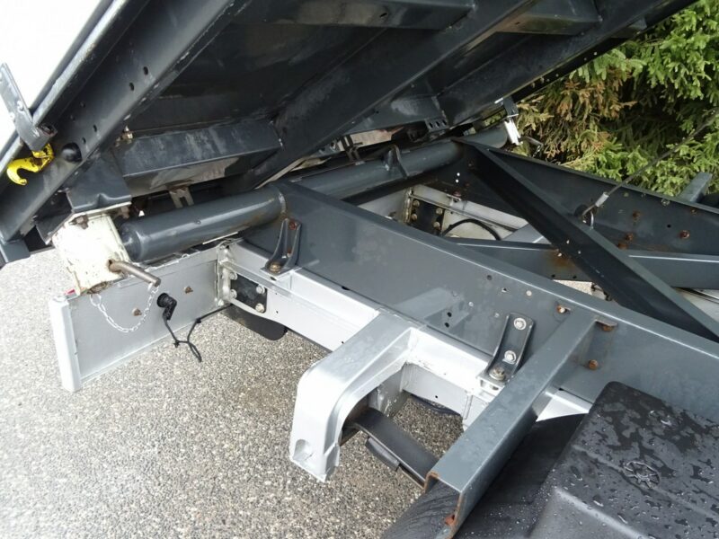 Volkswagen CRAFTER 2.0TDI 163KM 3 stronna wywrotka aluminiowa, 3 osobowa Volkswagen Crafter 2,0 TDI 163 km 3 stronna wywrotka Sprowadzona