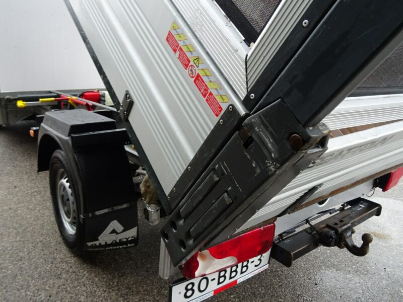 Volkswagen CRAFTER 2.0TDI 163KM 3 stronna wywrotka aluminiowa, 3 osobowa Volkswagen Crafter 2,0 TDI 163 km 3 stronna wywrotka Sprowadzona