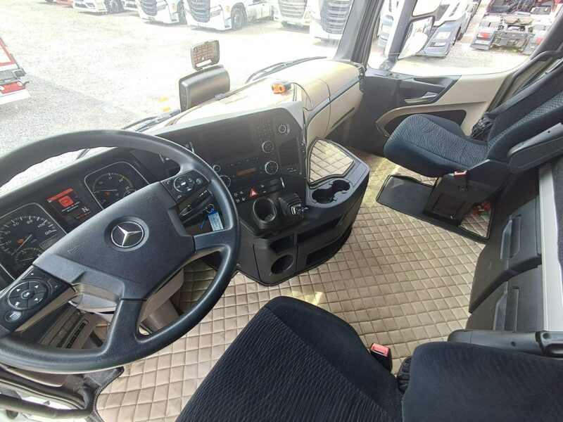 Mercedes actros