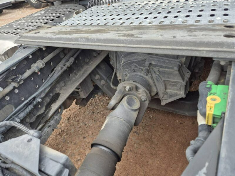 Iveco AS440ST/FP LT