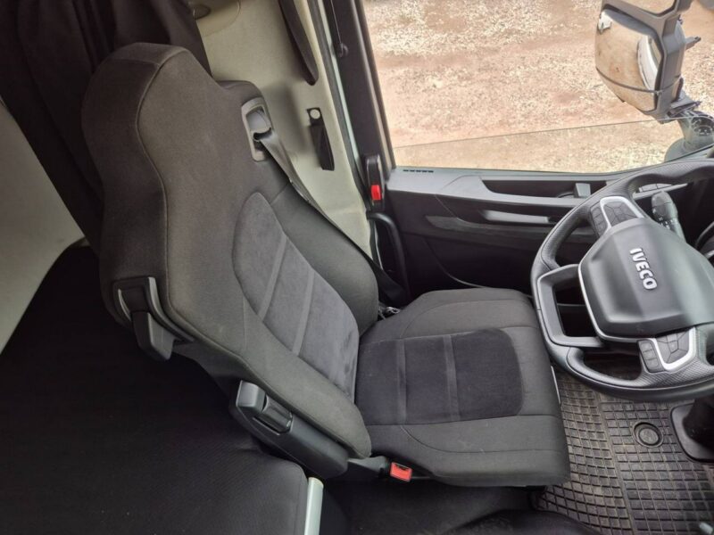Iveco AS440ST/FP LT