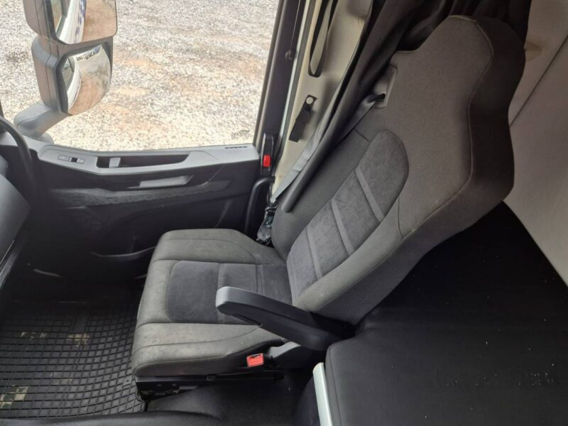 Iveco AS440ST/FP LT