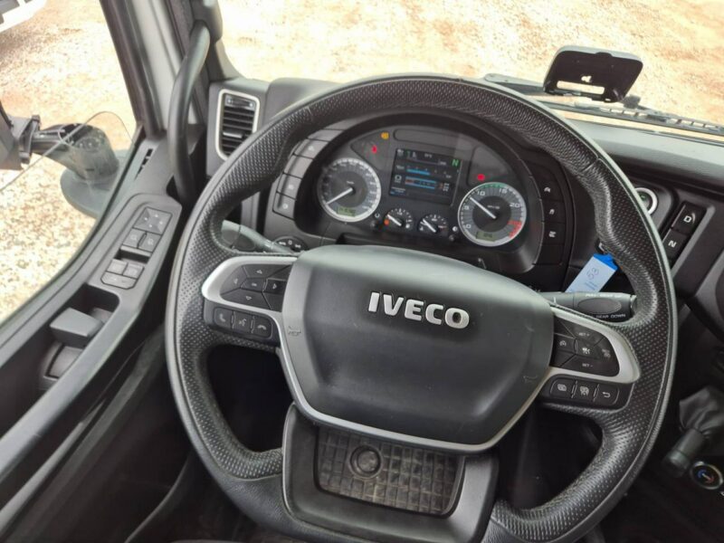 Iveco AS440ST/FP LT