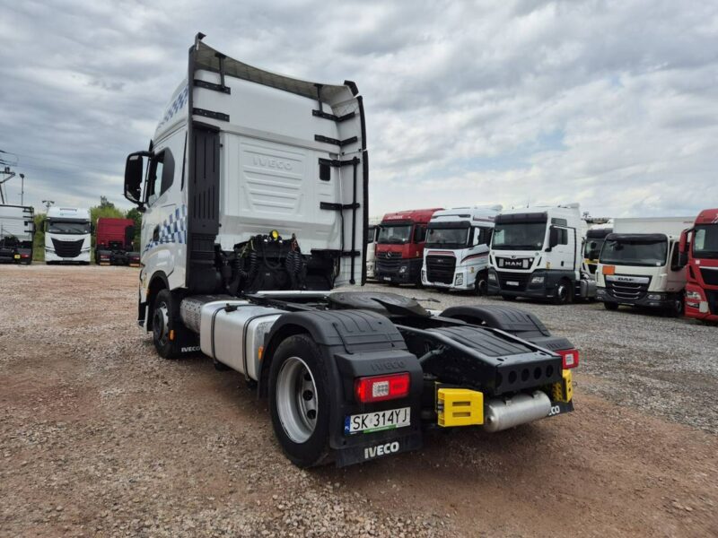 Iveco AS440ST/FP LT