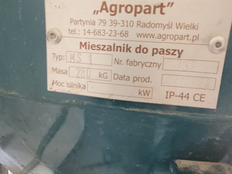 Śrutownik bijakowy,mieszalnik do paszy z wagą