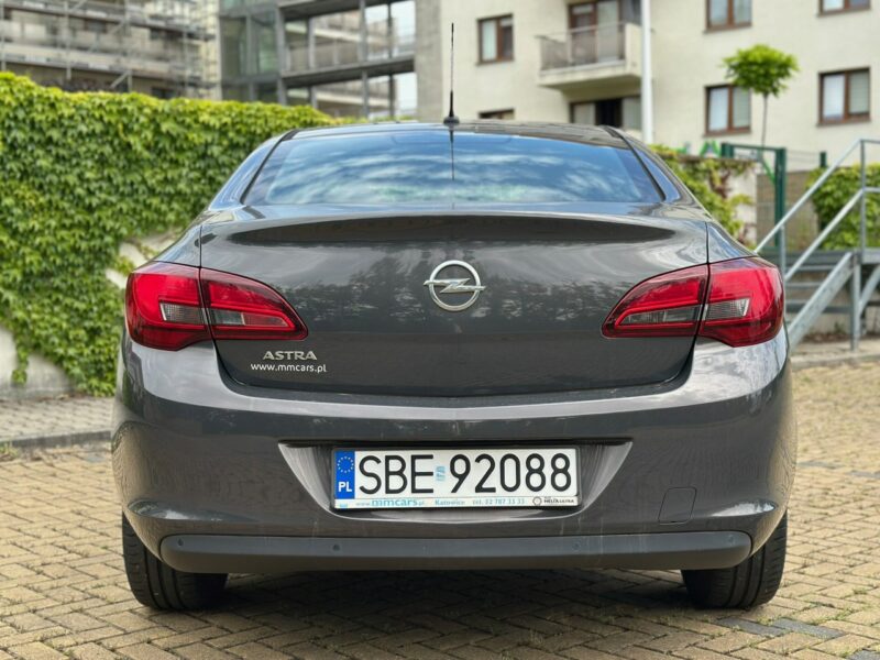 Opel Astra 1.6 benzyna J (2009-2019)