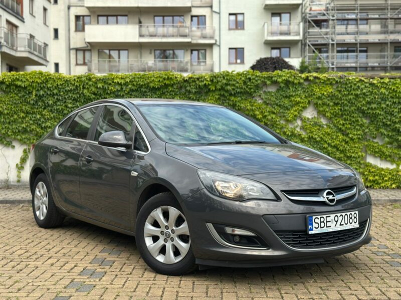 Opel Astra 1.6 benzyna J (2009-2019)