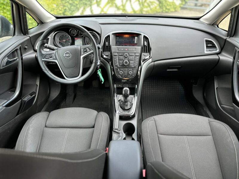 Opel Astra 1.6 benzyna J (2009-2019)