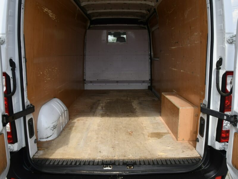 Renault Master 2,3dci. Cena Netto 36.900zł ,Klima,El.szyby.Centralka.Hak.Tempomat