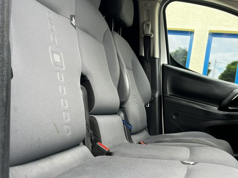 Citroen Berlingo Citroen Berlingo Long 1.6HDi 2015r XXL Klima 3-osob Drzwi Boczne VAT1A