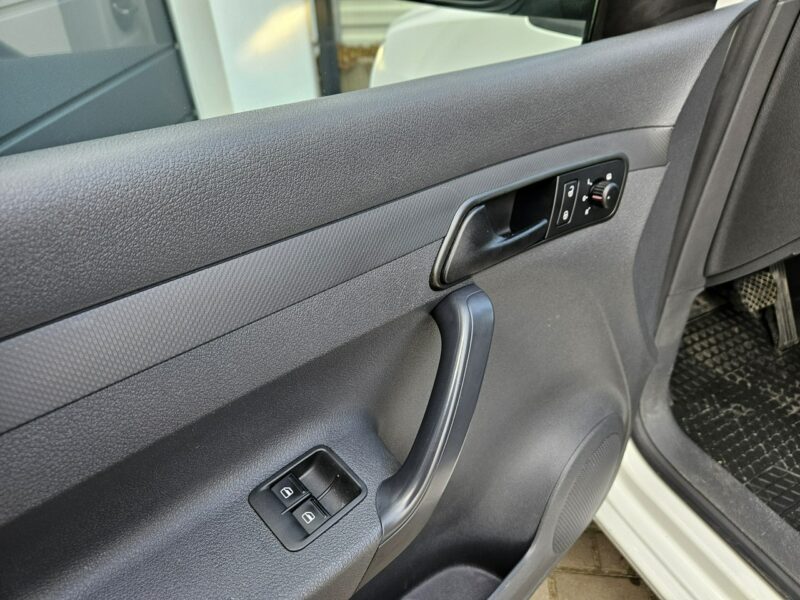 Volkswagen Caddy 1.6 TDI 102KM automat DSG zadbany BEZWYPADKOWY bdb stan