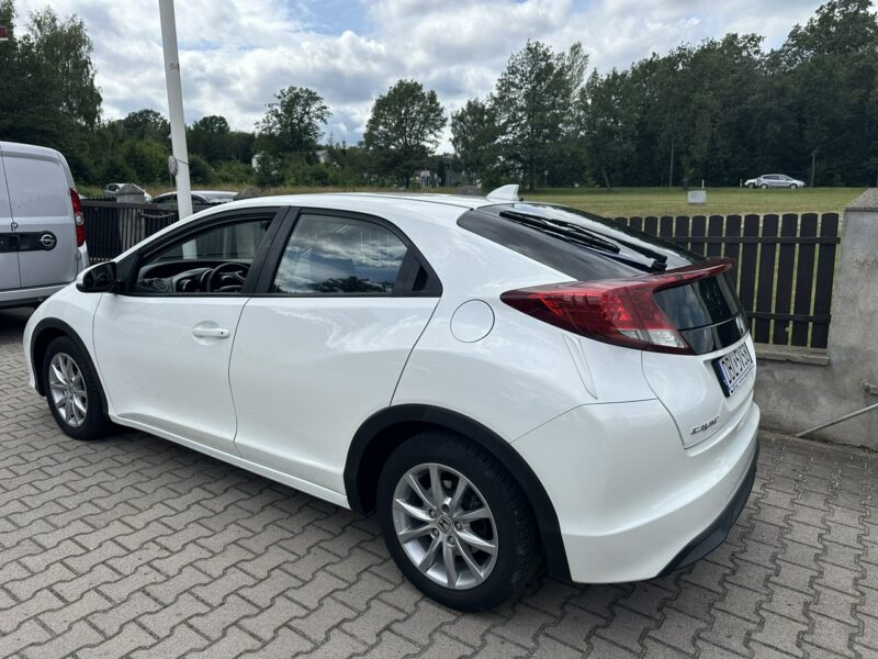 Honda Civic 1,4 16v 189 tyś km ładna zarejestrowana w Polsce RATY IX (2011-)