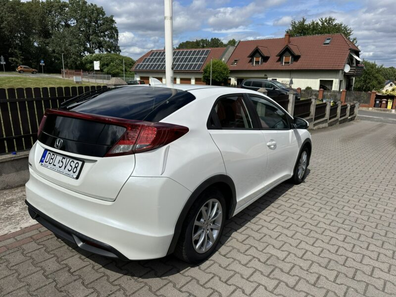 Honda Civic 1,4 16v 189 tyś km ładna zarejestrowana w Polsce RATY IX (2011-)