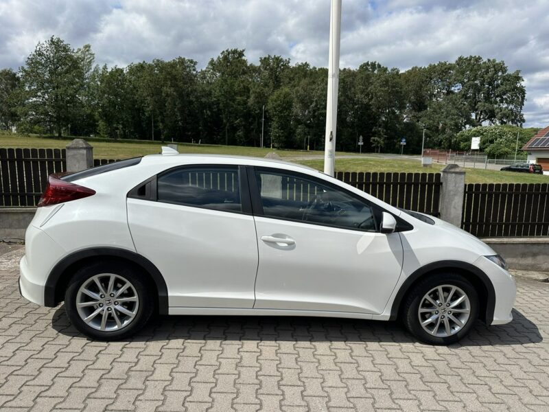 Honda Civic 1,4 16v 189 tyś km ładna zarejestrowana w Polsce RATY IX (2011-)