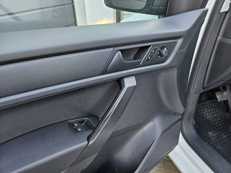 Volkswagen Caddy 1.6 TDI 102KM automat DSG zadbany BEZWYPADKOWY bdb stan
