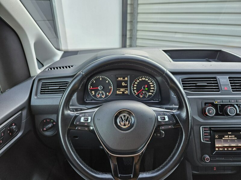 Volkswagen Caddy 1.6 TDI 102KM automat DSG zadbany BEZWYPADKOWY bdb stan