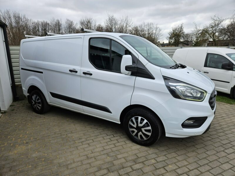 Ford Transit Custom 2.0 TDCi 130KM FV23% bezwypadek BDB WYPOSAŻENIE 3 osobowy BDB stan