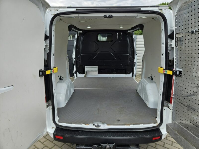 Ford Transit Custom 2.0 TDCi 130KM FV23% bezwypadek BDB WYPOSAŻENIE 3 osobowy BDB stan