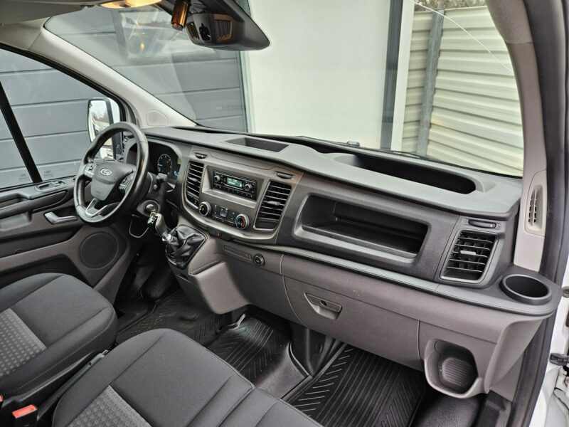 Ford Transit Custom 2.0 TDCi 130KM FV23% bezwypadek BDB WYPOSAŻENIE 3 osobowy BDB stan