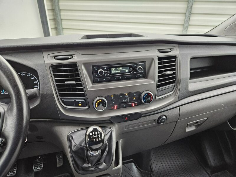 Ford Transit Custom 2.0 TDCi 130KM FV23% bezwypadek BDB WYPOSAŻENIE 3 osobowy BDB stan