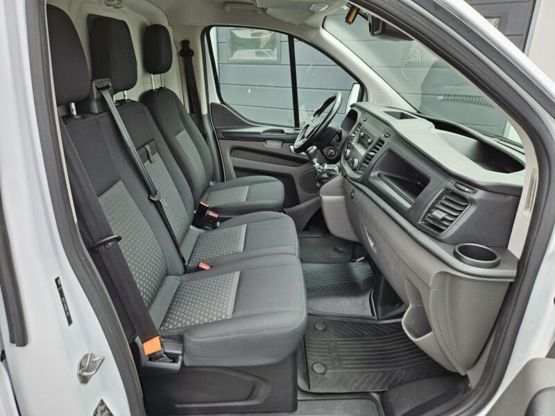 Ford Transit Custom 2.0 TDCi 130KM FV23% bezwypadek BDB WYPOSAŻENIE 3 osobowy BDB stan