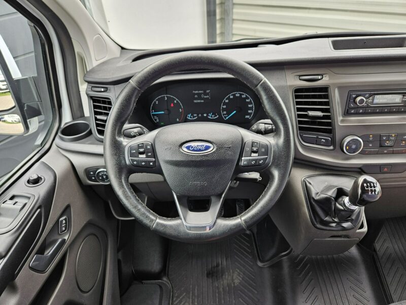Ford Transit Custom 2.0 TDCi 130KM FV23% bezwypadek BDB WYPOSAŻENIE 3 osobowy BDB stan