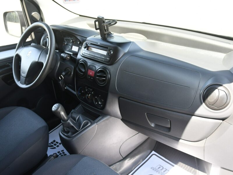 Peugeot Bipper 1,4hdi Klimatyzacja-Sprawna.Centralka.El.szyby.kredyt.Hak.OKAZJA