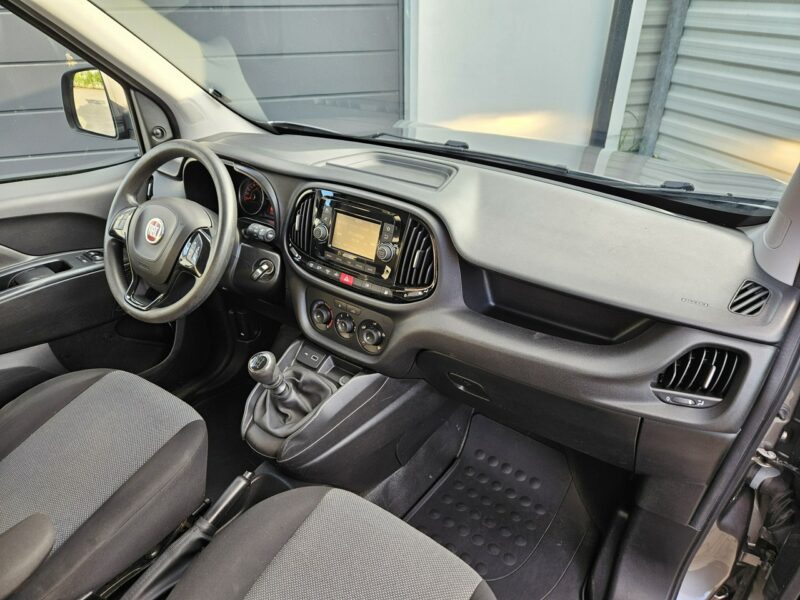 Fiat Doblo 1.4 T-Jet 120KM benzyna BEZWYPADEK zadbany JAK NOWY combo