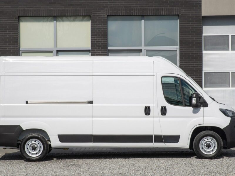 Fiat Ducato 2.3 L2H2 *ŚREDNI* Professional Climatronic Webasto Hak