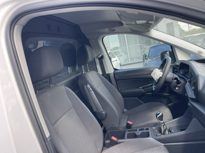 Volkswagen Caddy Maxi Blaszak Klimatronik Podgrzewanie
