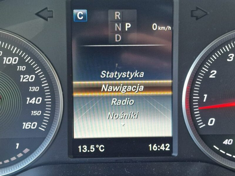 Mercedes GLC 300 2.0Turbo 240 KM Coupe, 4-Matic, Kamera, Bluetooth, Nawigacja, Full LED