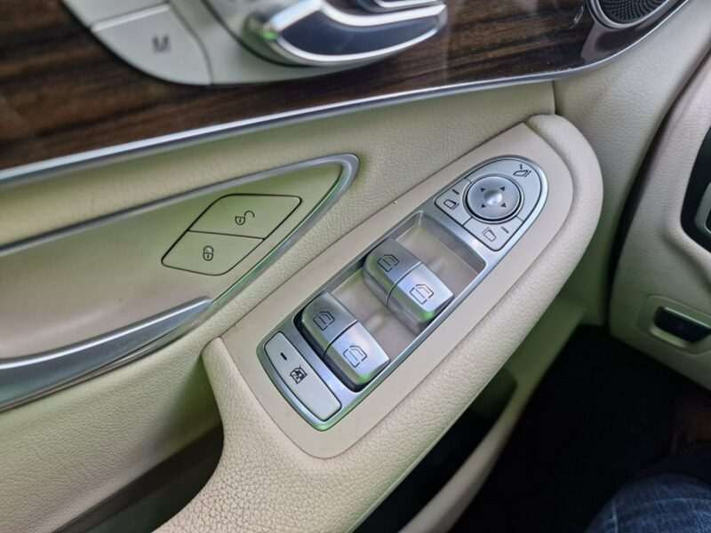 Mercedes GLC 300 2.0Turbo 240 KM Coupe, 4-Matic, Kamera, Bluetooth, Nawigacja, Full LED