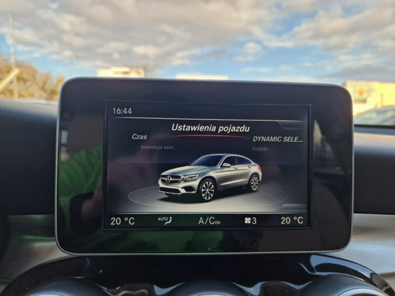 Mercedes GLC 300 2.0Turbo 240 KM Coupe, 4-Matic, Kamera, Bluetooth, Nawigacja, Full LED