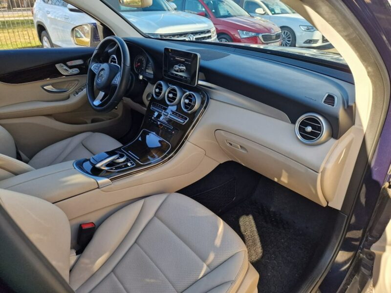 Mercedes GLC 300 2.0Turbo 240 KM Coupe, 4-Matic, Kamera, Bluetooth, Nawigacja, Full LED