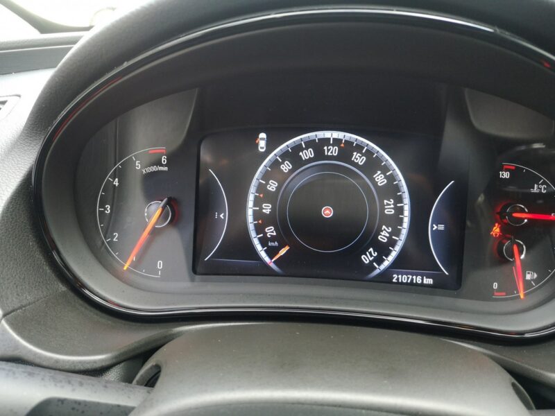 Opel Insignia 2.0 CDTI 170KM Klimatronik Led BiXenon Navi Kamera Alu 18'' Gwarancja A (2008-2017)