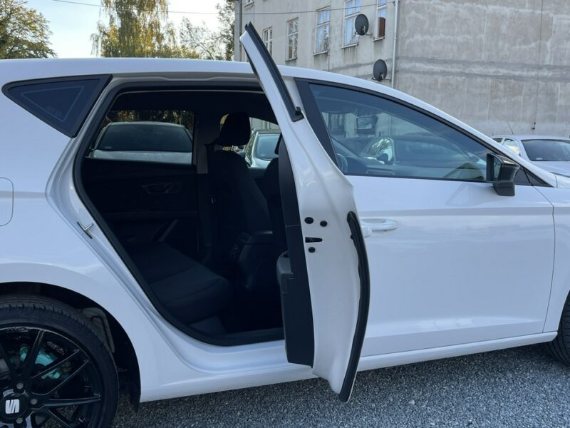 Seat Leon Benzyna Zarejestrowany Ubezpieczony III (2012-)