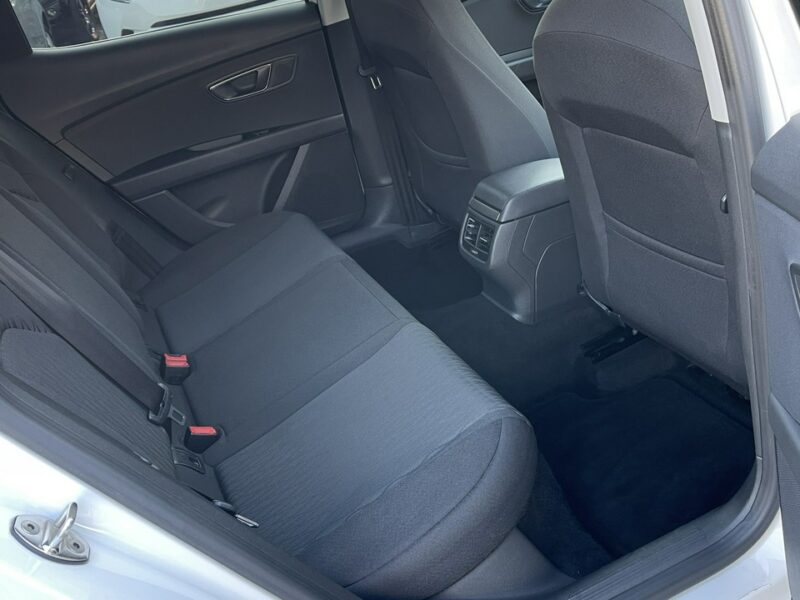 Seat Leon Benzyna Zarejestrowany Ubezpieczony III (2012-)