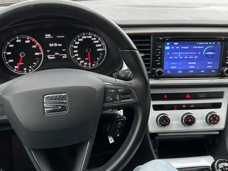 Seat Leon Benzyna Zarejestrowany Ubezpieczony III (2012-)