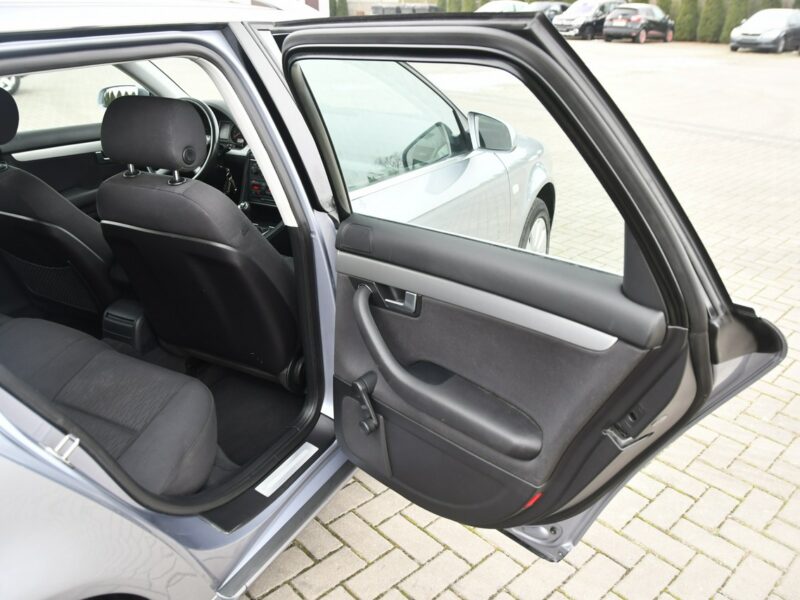 Audi A4 2,0b DUDKI11 Serwis,Klimatronic 2 str.Hak,Navi,kredyt.GWARANCJA B7 (2004-2007)