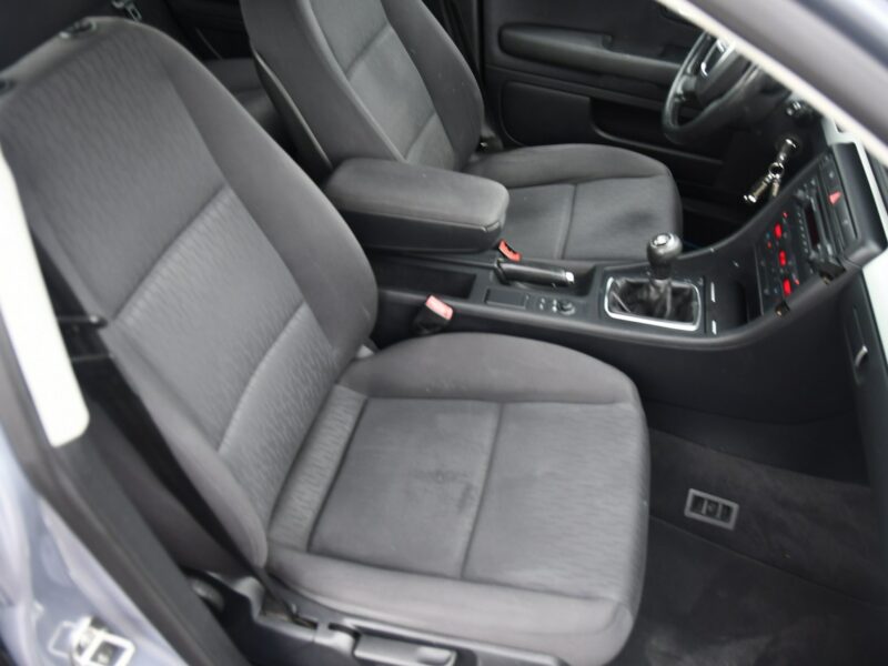 Audi A4 2,0b DUDKI11 Serwis,Klimatronic 2 str.Hak,Navi,kredyt.GWARANCJA B7 (2004-2007)