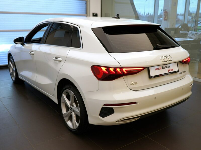 Audi A3 40TFSIe 204KM Stronic S-line Matrix Kamera Virtual Masaż 8Y