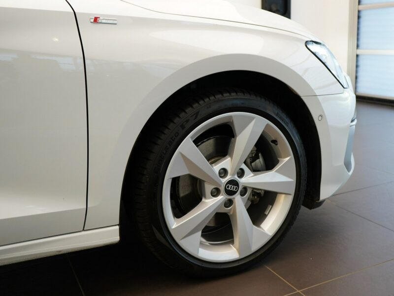 Audi A3 40TFSIe 204KM Stronic S-line Matrix Kamera Virtual Masaż 8Y