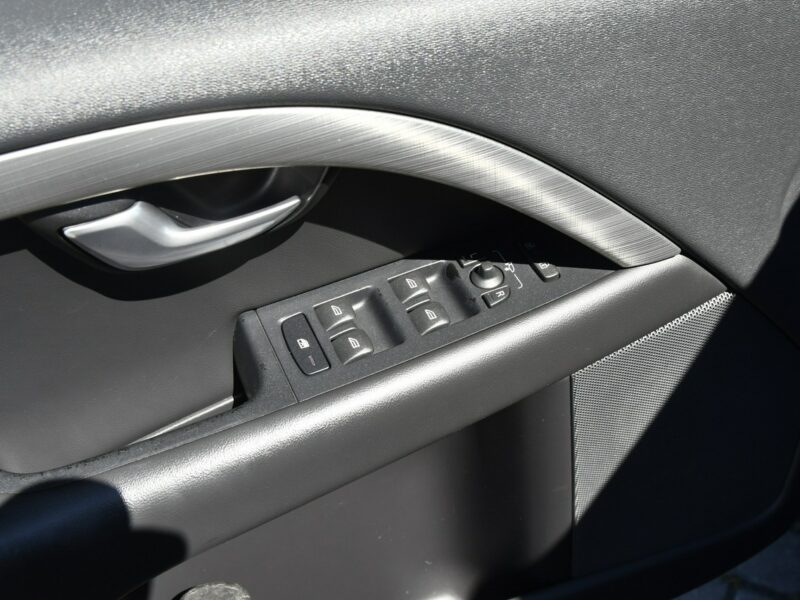 Volvo V70 2,4d DUDKI11 Serwis,Navi,Automat,Skóry,Klimatr 2 str.Parktronic,Tempom III (2007-)
