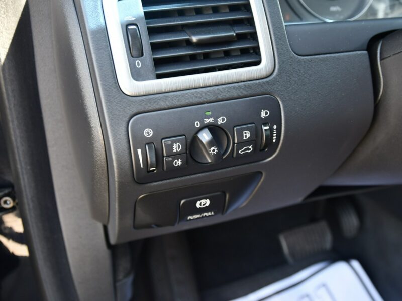 Volvo V70 2,4d DUDKI11 Serwis,Navi,Automat,Skóry,Klimatr 2 str.Parktronic,Tempom III (2007-)