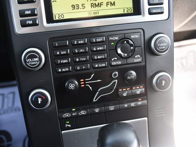 Volvo V70 2,4d DUDKI11 Serwis,Navi,Automat,Skóry,Klimatr 2 str.Parktronic,Tempom III (2007-)