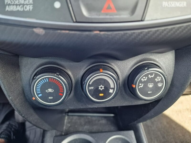 Mitsubishi ASX 1.6 Benzyna 117 KM, Klimatyzacja, Alufelgi, Isofix, Komputer, Kurtyny