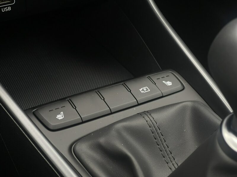 Hyundai Bayon 1.2 MPI 5MT (79 KM) Modern + pakiet Comfort - dostępny od ręki