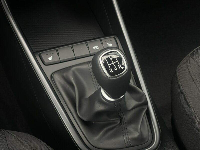 Hyundai Bayon 1.2 MPI 5MT (79 KM) Modern + pakiet Comfort - dostępny od ręki